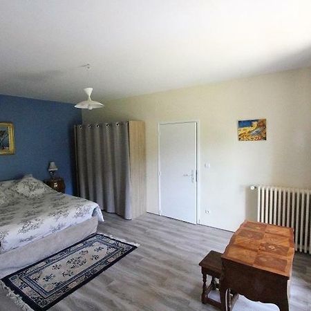 アンビユー Domaine Du Moulin Neuf Bed & Breakfast エクステリア 写真